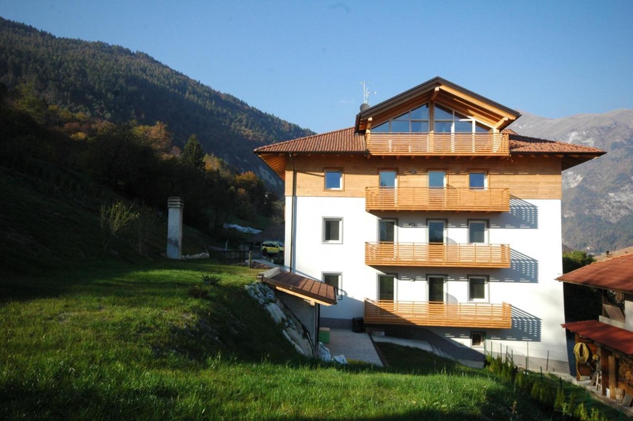 Residenza Castel Restor Comano Terme Bagian luar foto