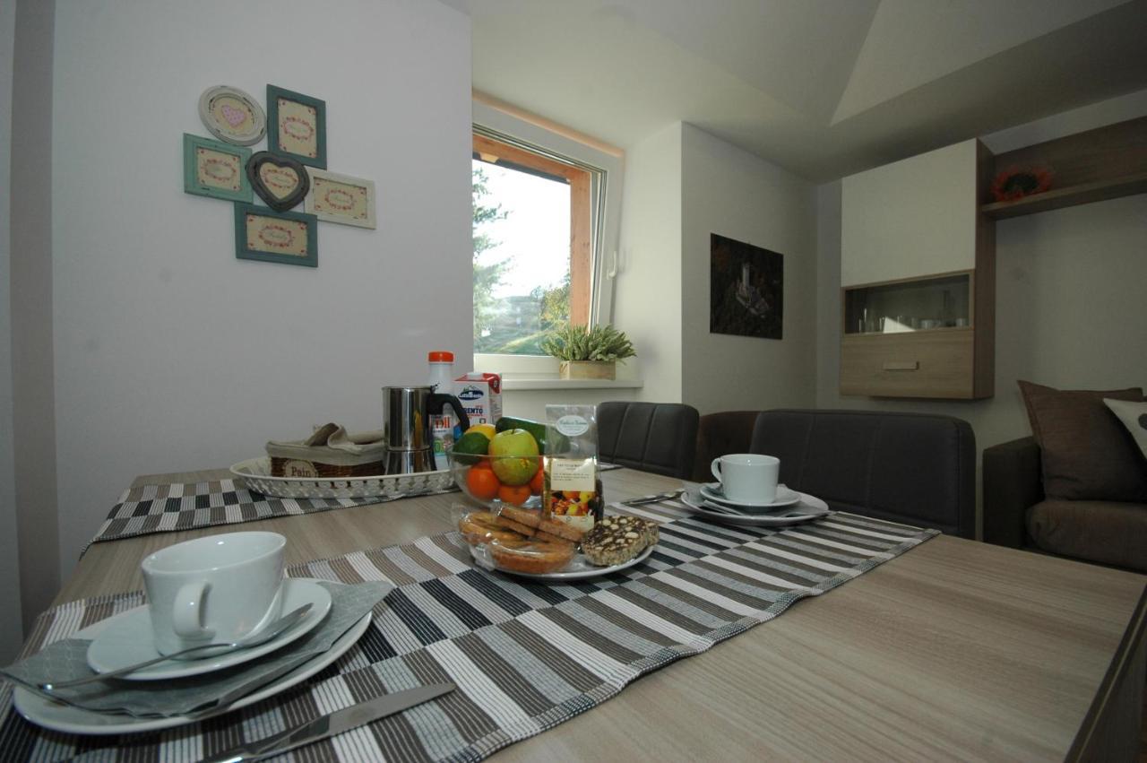 Residenza Castel Restor Comano Terme Bagian luar foto